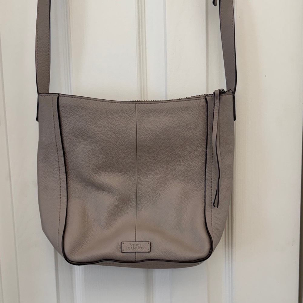 Vince Camuto Elegant Gray Shoulder Bag